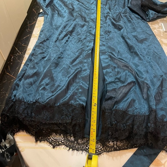 Set Of 2 Silk Satin Robe Wedding Kimono Dressing Gown Sleepwear Bathrobe Size M - Picture 9 of 12